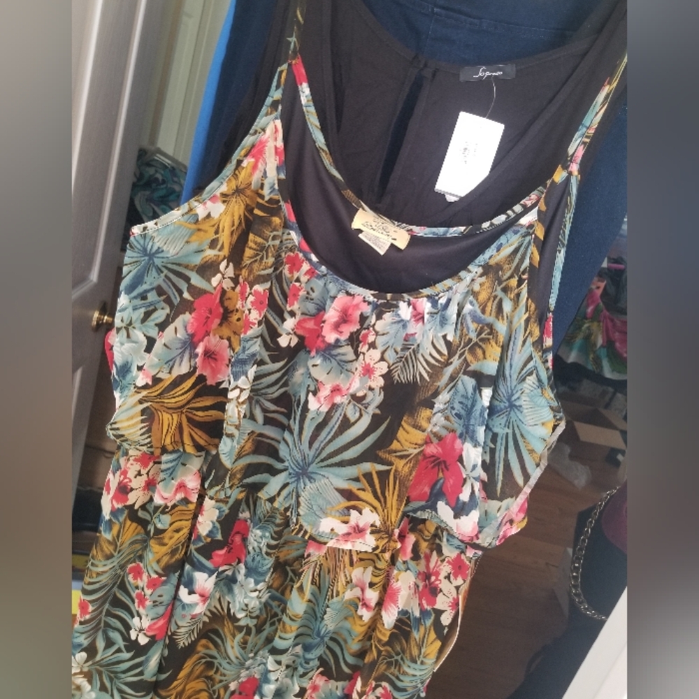 🎁🎁🎁NWT Floral Maxi Dress - Picture 4 of 5
